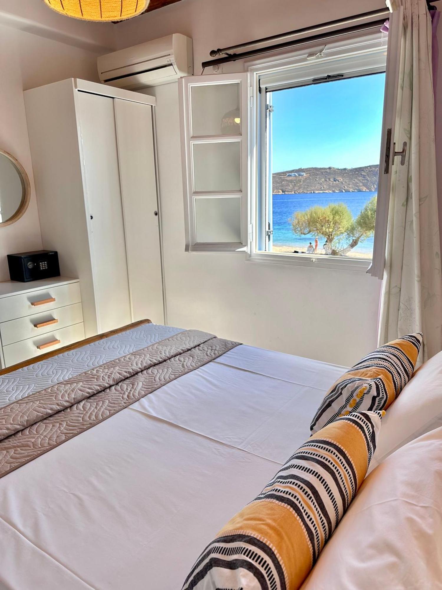 Galazio Seaside Apartments Ливадакия Экстерьер фото