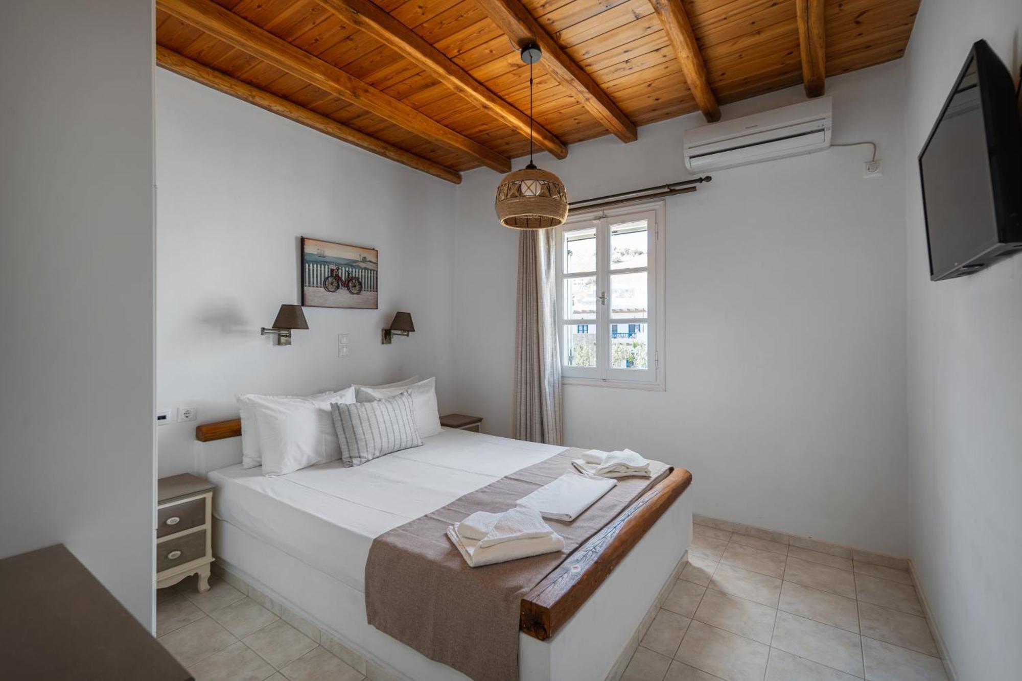 Galazio Seaside Apartments Ливадакия Экстерьер фото