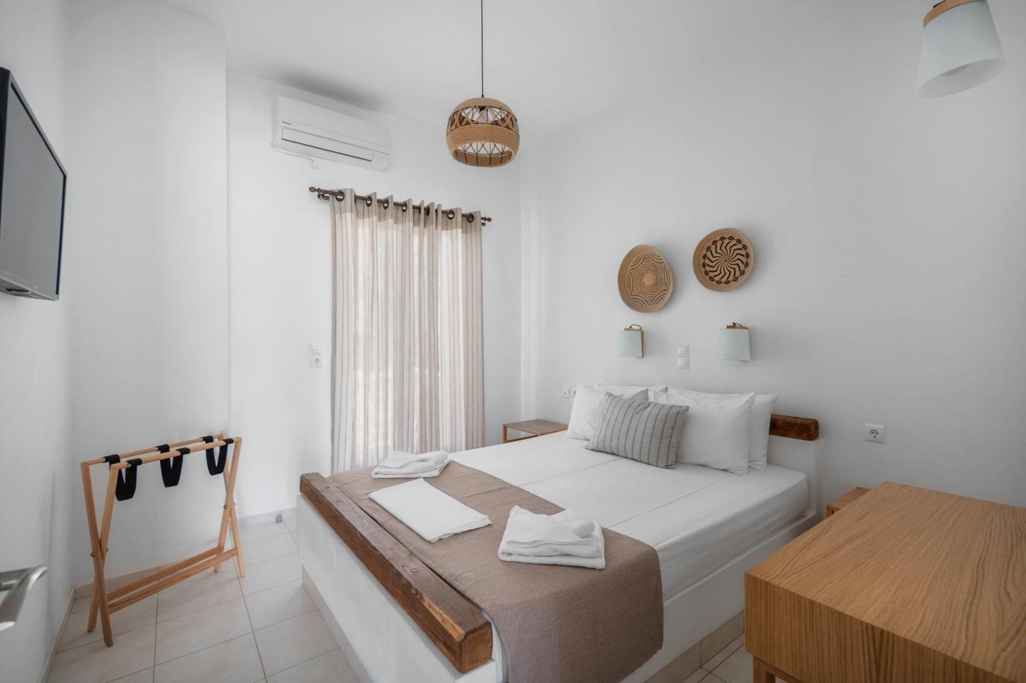 Galazio Seaside Apartments Ливадакия Экстерьер фото