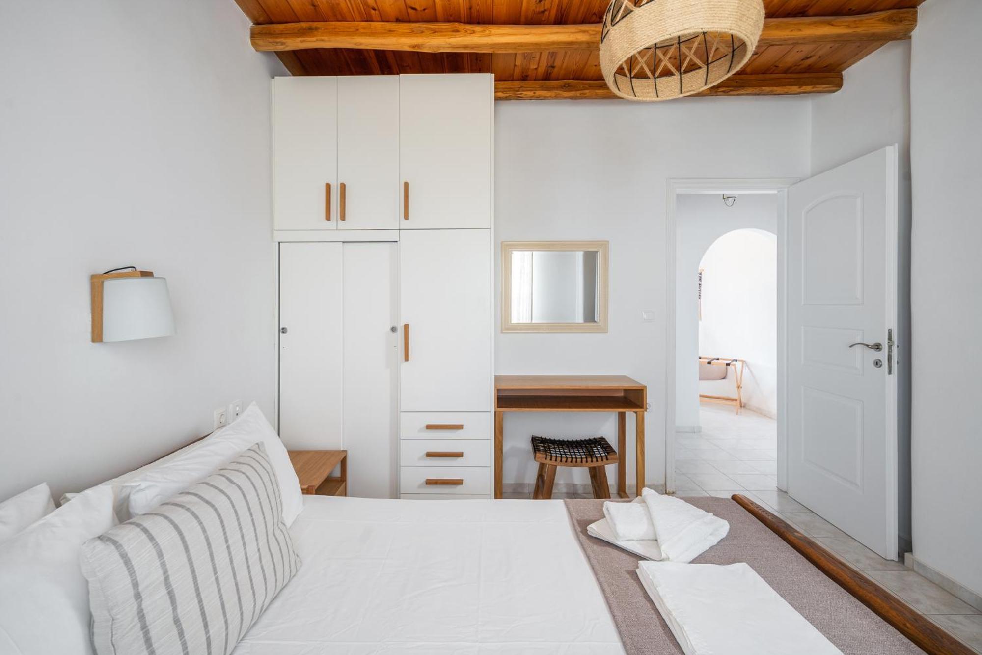 Galazio Seaside Apartments Ливадакия Номер фото