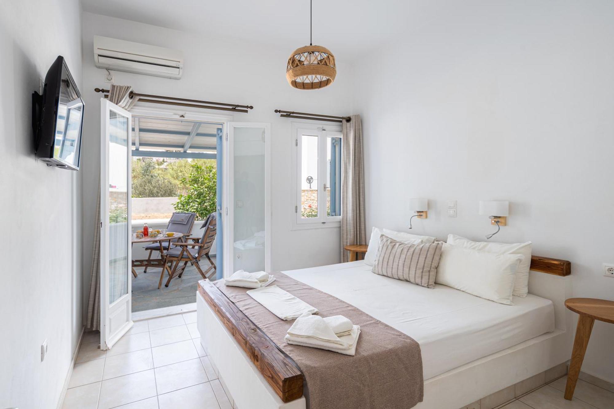 Galazio Seaside Apartments Ливадакия Экстерьер фото