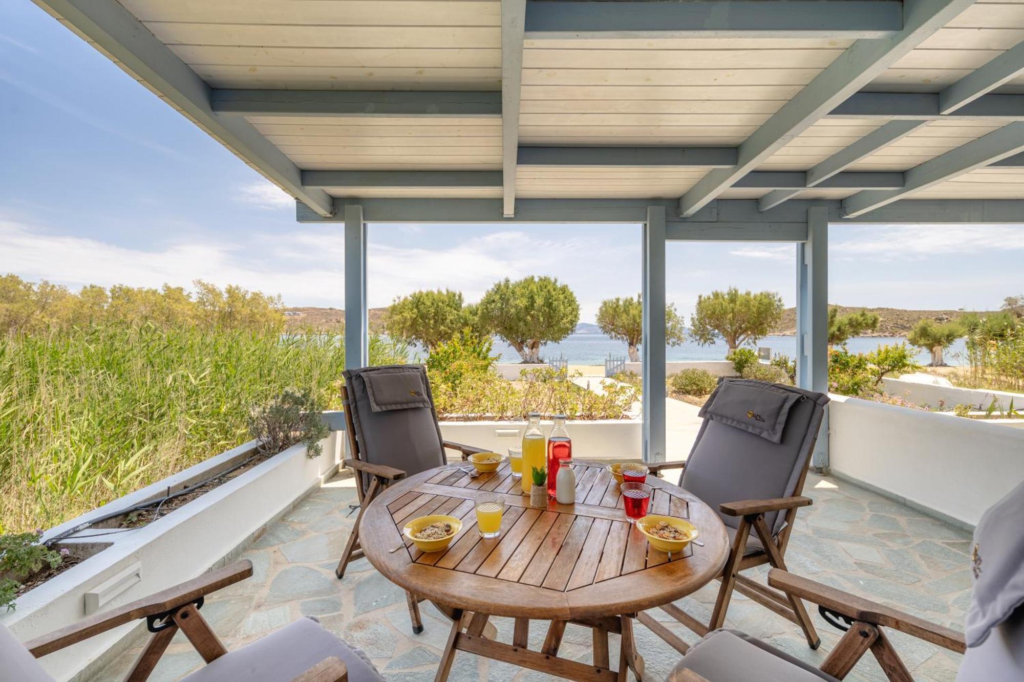 Galazio Seaside Apartments Ливадакия Экстерьер фото
